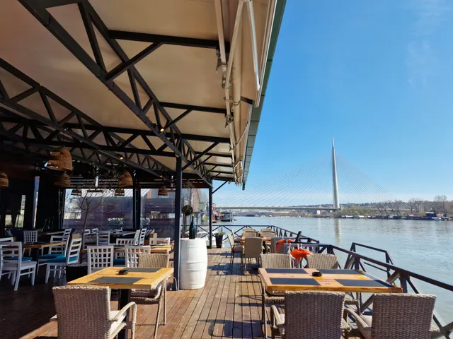 Tata Mata na Savi, Konoba & Wine Bar