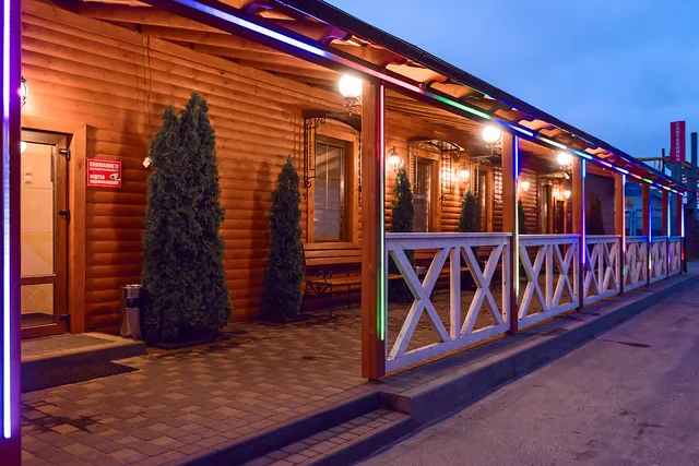 Karaoke-Klub Restoran "12 Stul'yev"