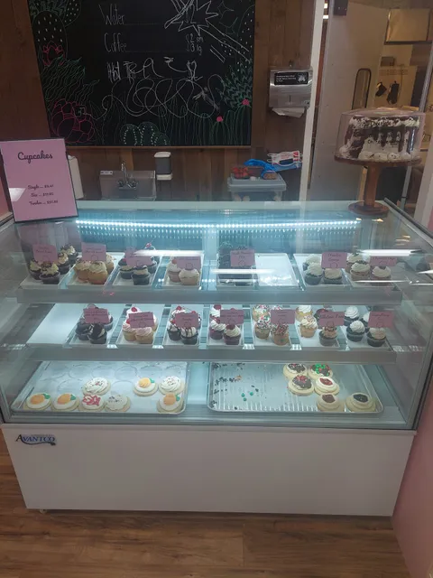 Cupcakes and Kisses Oxford