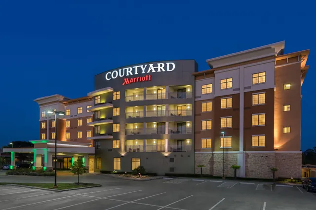 Courtyard by Marriott Houston Kingwood