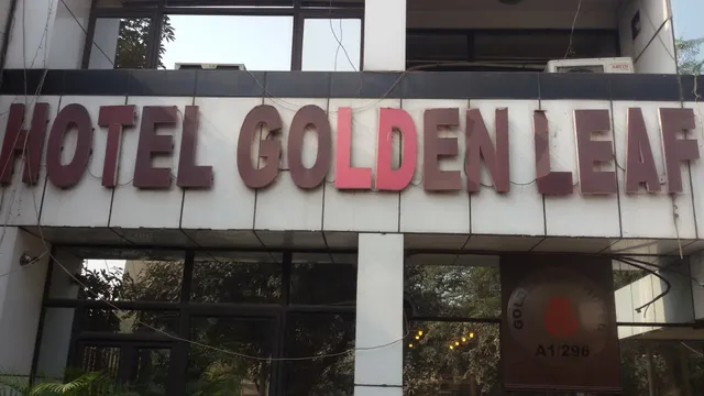 OYO 358 Hotel Golden Leaf