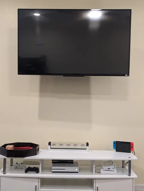 Hook It Up Electronics