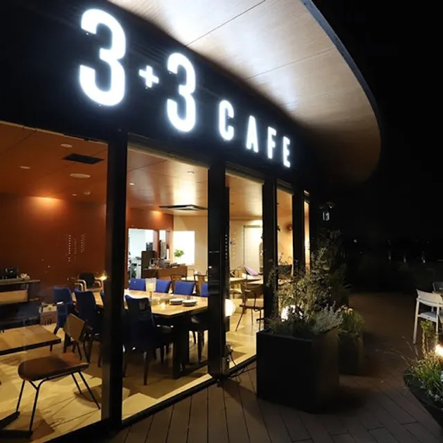 3 + 3 CAFE