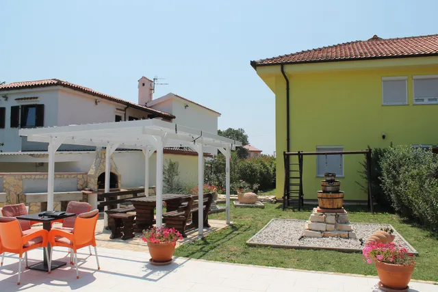 Apartments Dora Victoria