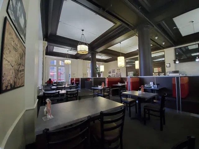 Salisbury House (Exchange District)