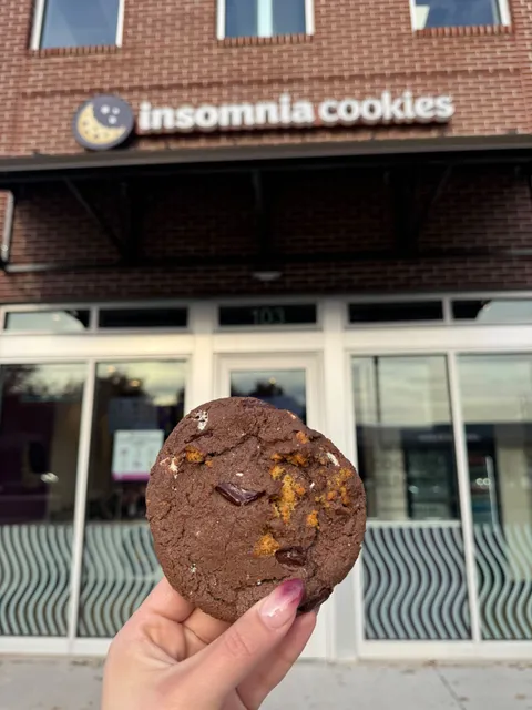 Insomnia Cookies