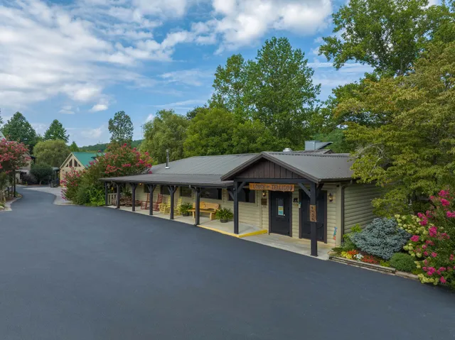 Lodge at Tellico