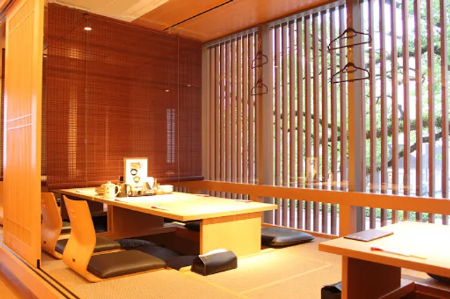 こだわり とんかつ 峯 高千穂通デパート前店