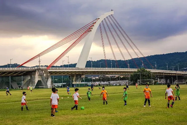 Dajia Riverside Park