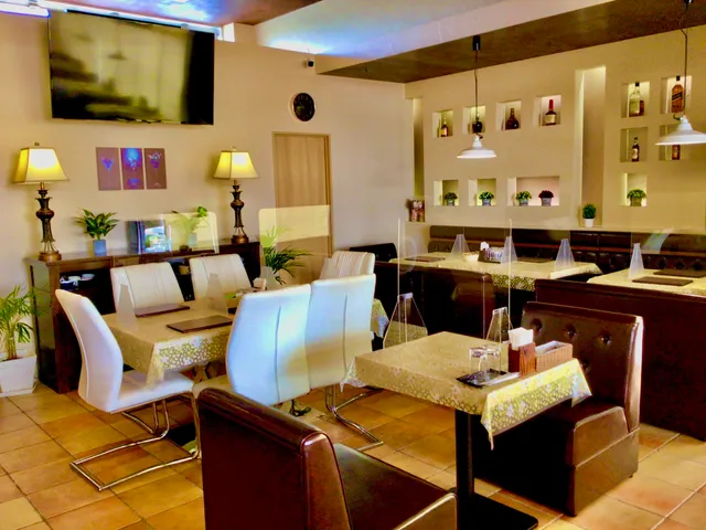 New Delhi Curry House