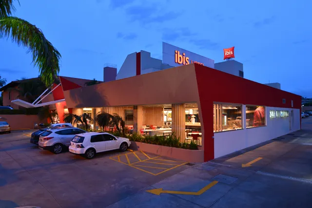 ibis Campo Grande