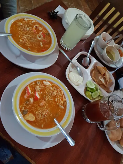 Mariscos Los Fernández Arco Sur