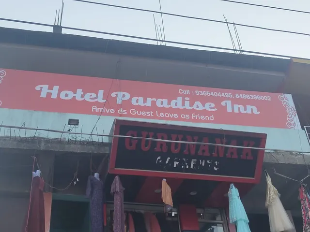 Hotel Paradise Inn