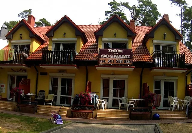 Dom Pod Sosnami Pokoje blisko morza