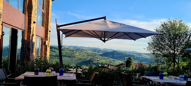 Olmo Napoleonico Ristorante con forno a legna