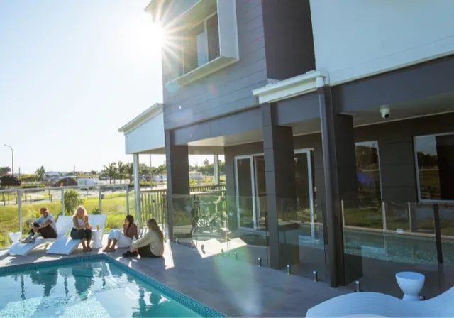 Mackay Adventure Lodge