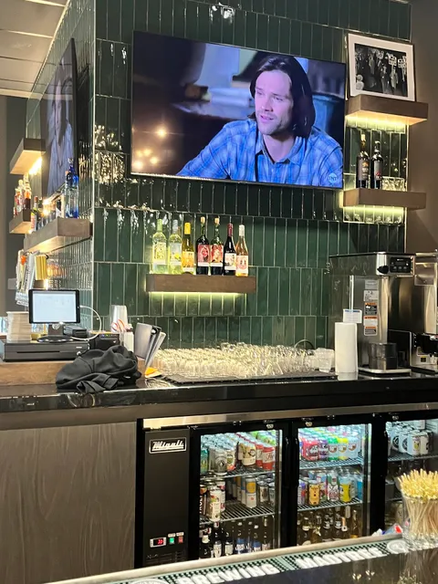 Off Par Golf & Social