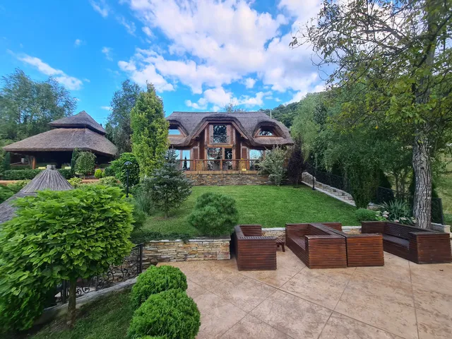 Apartments Serbian Tzar