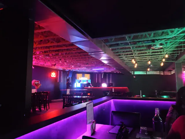 Obsidian Ultra Lounge