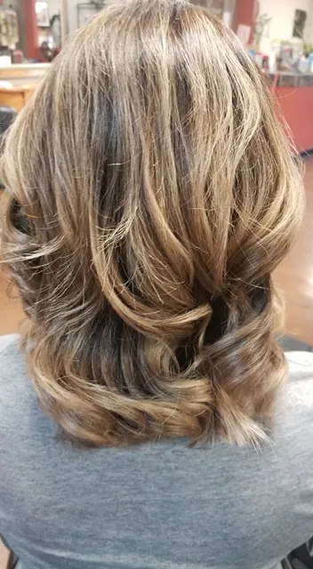 Queens Hair Studio by Lorena