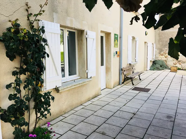 Gite Avrillé-les-Ponceaux