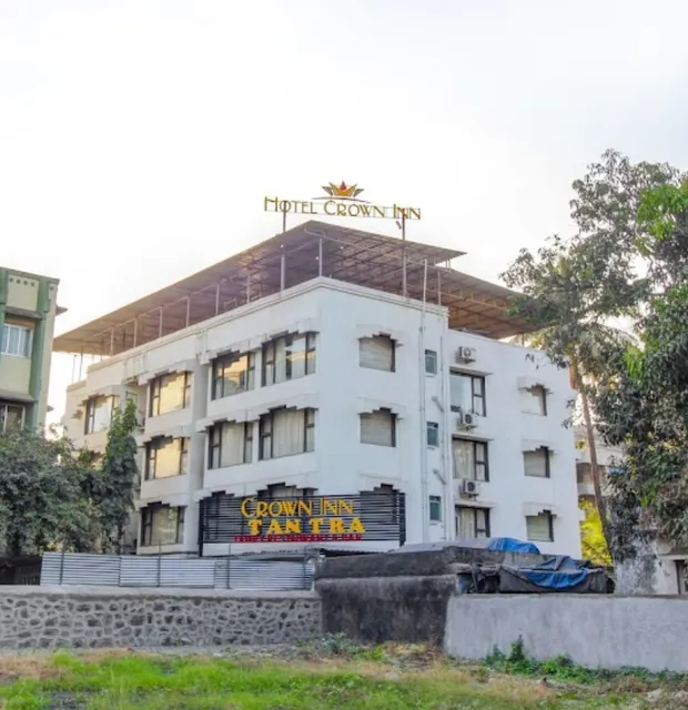 Treebo Tryst Crown Inn