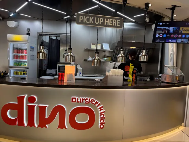 DINO BURGER FAI CHI KEI