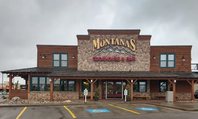 Montana’s BBQ & Bar