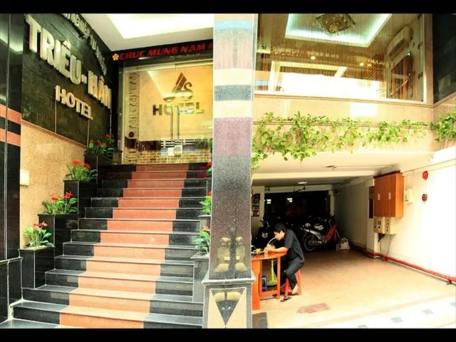 Trieu Han Hotel Restaurant Pte Ent.