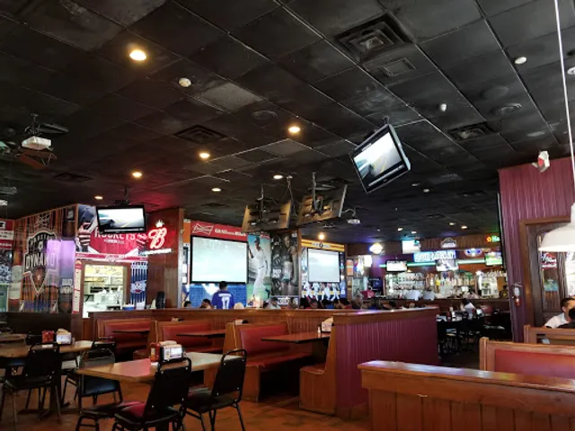 BreWingZ Restaurant and Bar