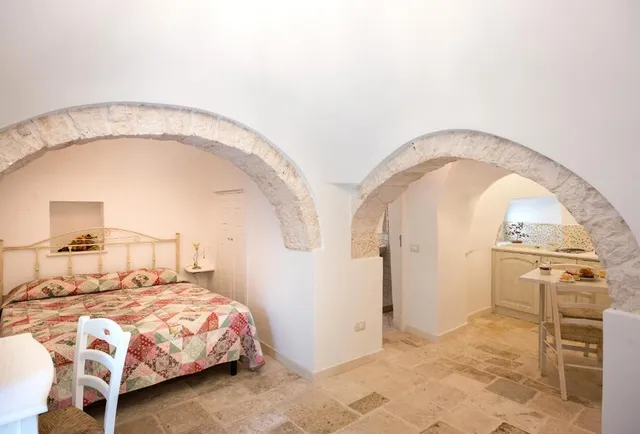 Trullo Giardino Fiorito