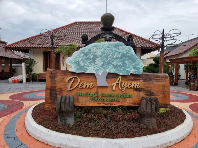 DEM AYEM HERITAGE GUEST HOUSE
