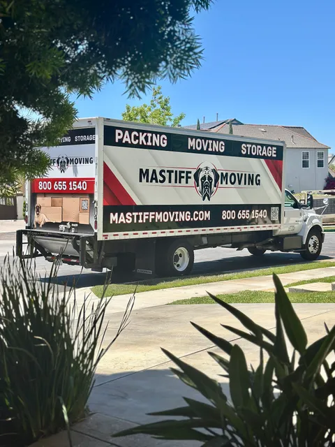 Mastiff Moving