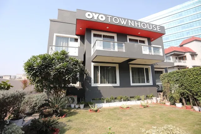 OYO Townhouse 027 Sector 15 Gurgaon