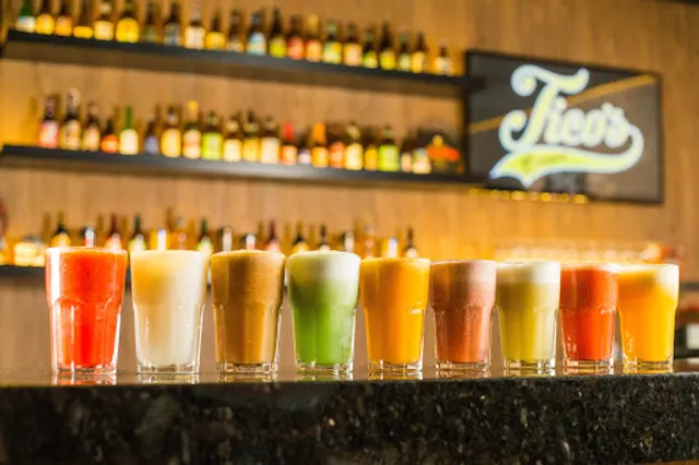 Tico´s Burger Drive-thru