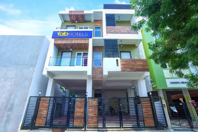 FabExpress Town Space Apartment - Hotel in Porur, Chennai