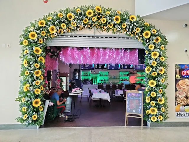 Pollo Restaurant & Bar