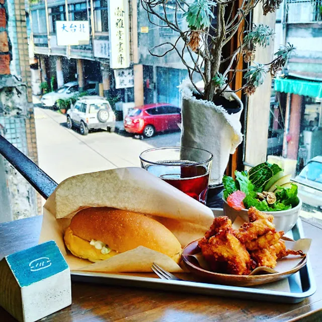 春丸餐包製作所 街邊店