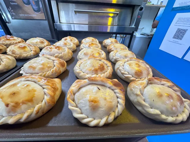 Al Horno, Che. Empanadas Argentinas y Más.