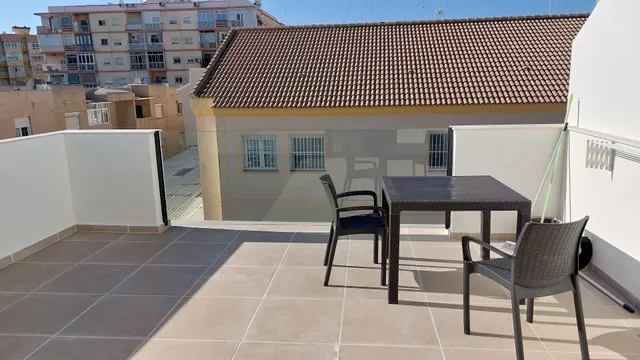 Apartamentos Lola Beach