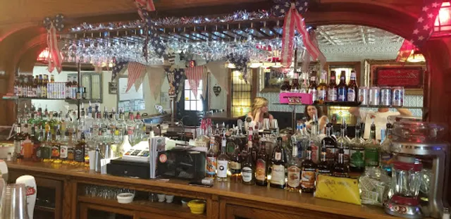 Local Folks Restaurant & Pub