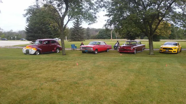 The Moose - Eastern Kettle Moraine Lodge 1238