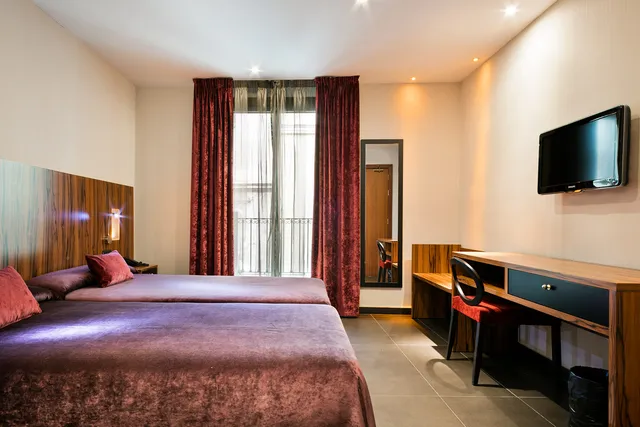 Hotel California Barcelona 3 estrellas