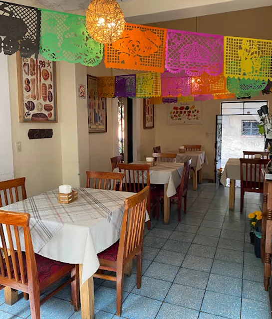 La 25 Fonda + Burgers