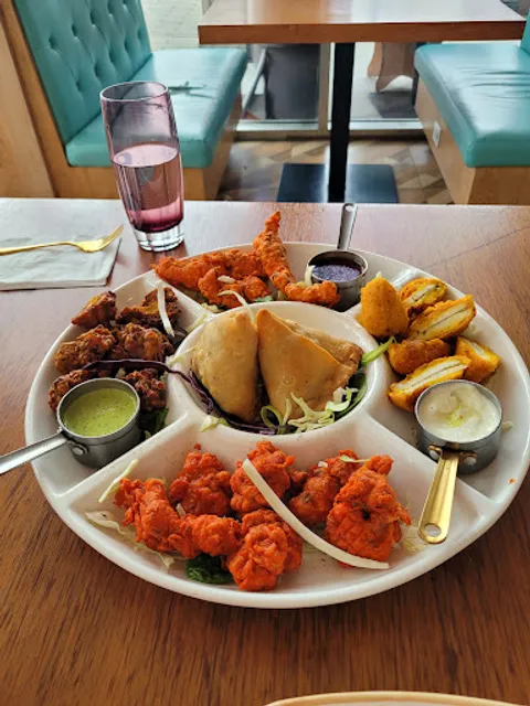 Curry Lounge Indian Restaurant.