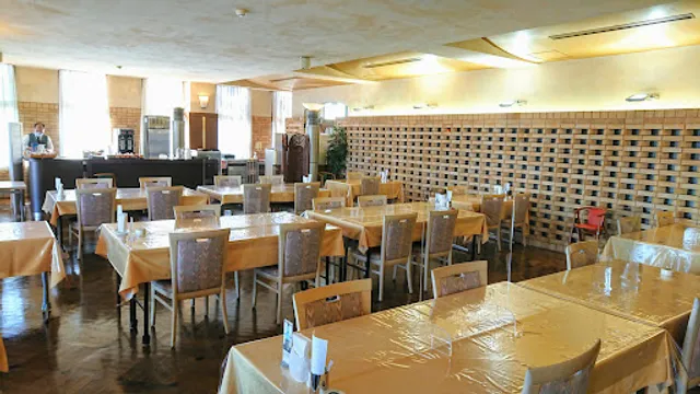 レストランベガ