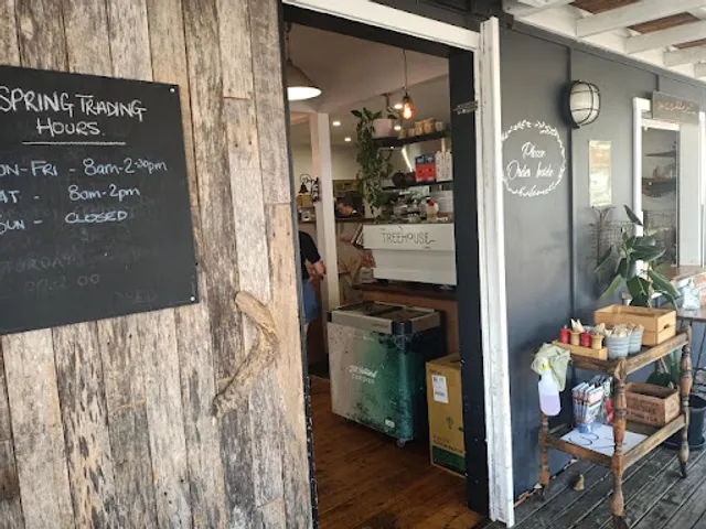 The Treehouse Cafe
