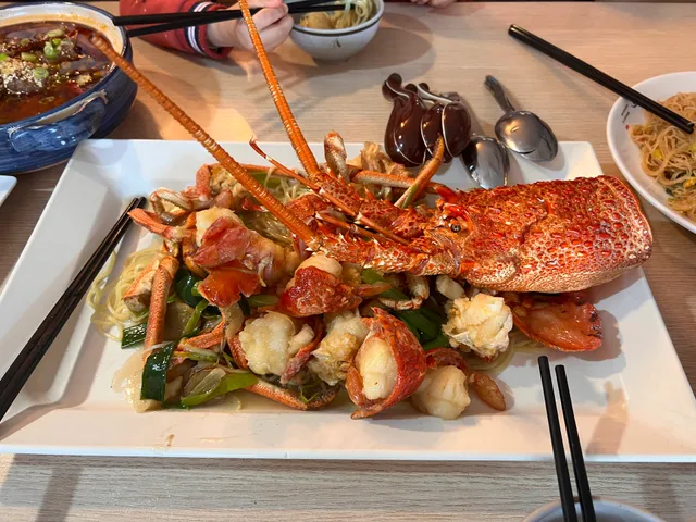 Apollo Bay Chinese Restaurant 龍華中餐館