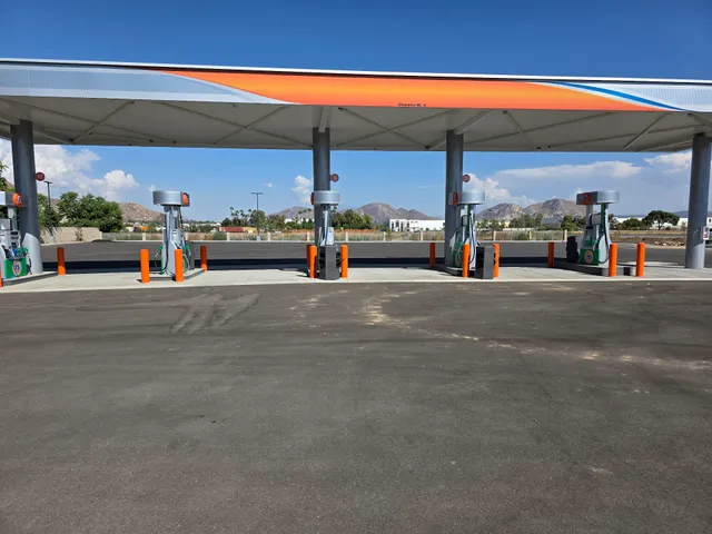 Perris 76 Truck Stop