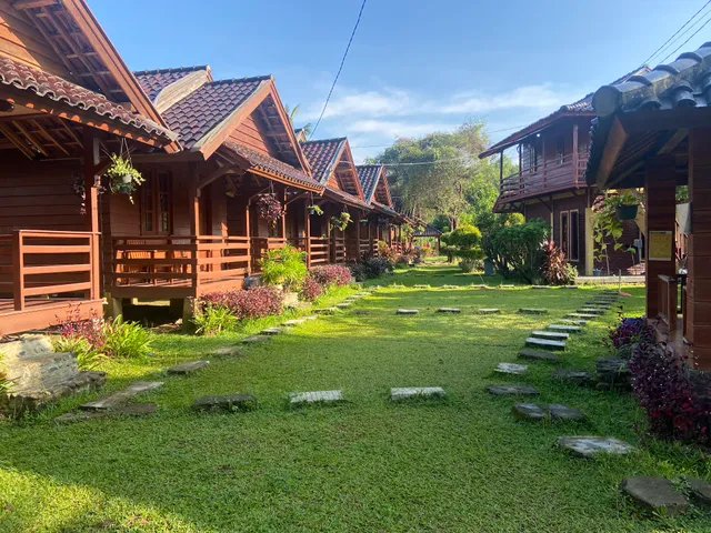 Sawarna Little Hula Hula